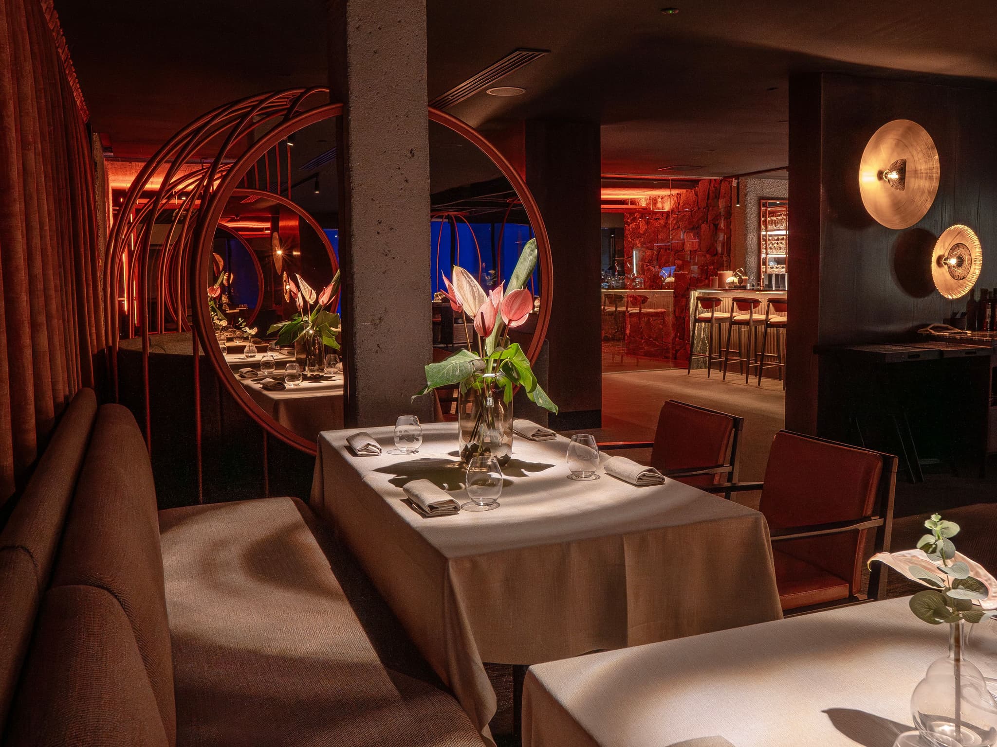Char Fuego y Brasas — composición de sala fine dining